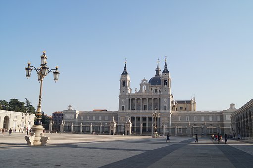 �Ǽ����������Ľ��ң���������θ��е�����